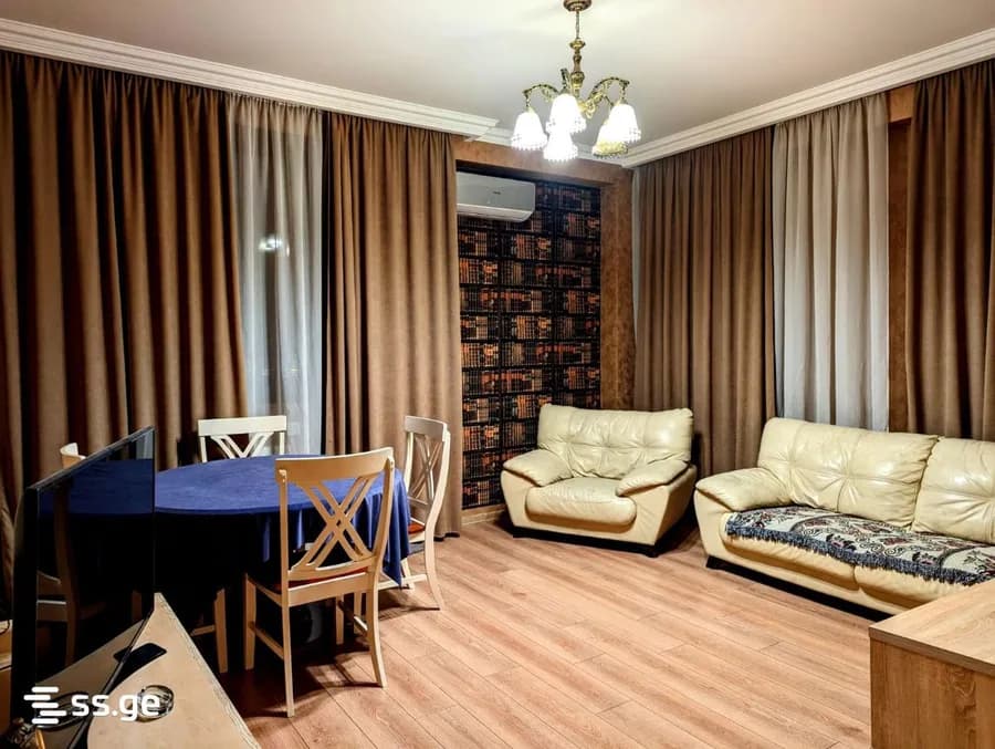 ქირავდება 3 ოთახიანი ბინა საბურთალოზე